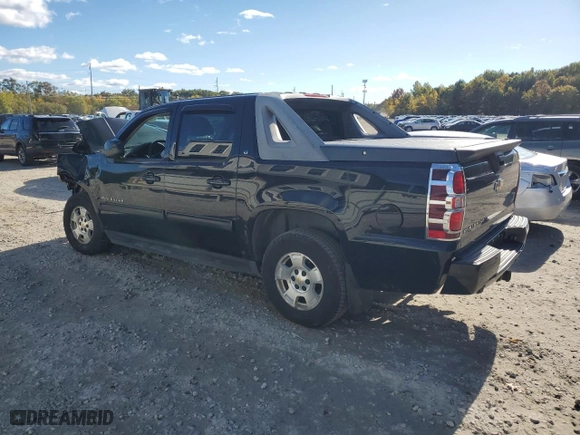 2010 Chevrolet Avalanche LT with VIN 3GNVKFE07AG231297, listed as a Copart auction lot 76546644 with 105,191 mi miles and Clean Title. Bid and sale history available at carsss.com. Image 2.