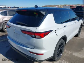 2023 Mitsubishi Outlander SEL with VIN JA4J3VA89PZ010619, listed as a IAAI auction lot 41414276 with 23,016 mi miles. Bid and sale history available at carsss.com. Image 4.