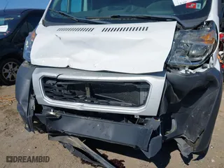 2019 Ram ProMaster Cargo Van with VIN 3C6TRVBG9KE557100, listed as a IAAI auction lot 41650570 with 58,469 mi miles. Bid and sale history available at carsss.com. Image 17.