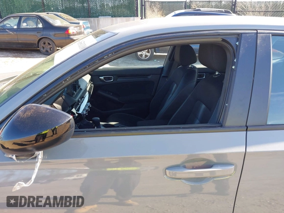 2025 Honda Civic Sport with VIN 2HGFE2F5XSH521799, listed as a IAAI auction lot 41831110 with 5,406 mi miles and . Bid and sale history available at DreamBid. Image 18.