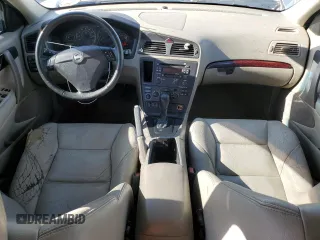 2004 Volvo S60 with VIN YV1RH59H842389027, listed as a Copart auction lot 71309694 with 200,477 mi miles and Salvage Title. Bid and sale history available at carsss.com. Image 8.
