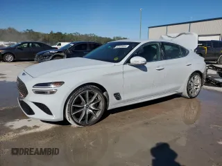 2022 Genesis G70 3.3T with VIN KMTG54TE8NU100556, listed as a Copart auction lot 82680694 with 42,679 mi miles and Salvage Title. Bid and sale history available at carsss.com. Image 1.