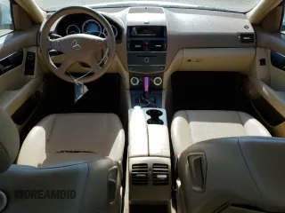 2008 Mercedes-Benz C 300 Sport with VIN WDDGF54X28F037762, listed as a Copart auction lot 65386975 with 273,402 mi miles and Clean title. Bid and sale history available at DreamBid. Image 8.