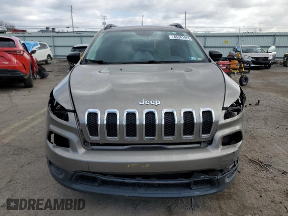 2017 Jeep Cherokee Altitude with VIN 1C4PJMAS7HW512463, listed as a Copart auction lot 45341865 with 90,178 mi miles and Salvage title. Bid and sale history available at DreamBid. Image 5.