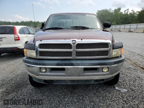 2001 Dodge 1500 z VIN 3B7HF13Z81G174610, wystawiony jako Copart lot #56548735 z przebiegiem 171 114 mil mil oraz Czysty tytuł • Clean title. Historia ofert i sprzedaży dostępna na DreamBid. Obrazek 6.