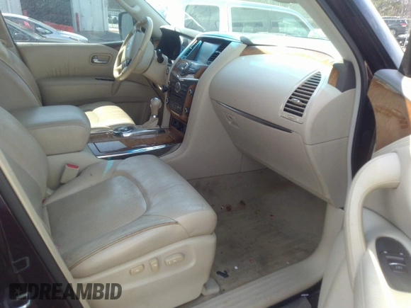 2014 Infiniti QX80 z VIN JN8AZ2NF5E9551616, wystawiony jako IAAI lot #41786999 z przebiegiem 207 905 mil mil oraz . Historia ofert i sprzedaży dostępna na DreamBid. Obrazek 5.
