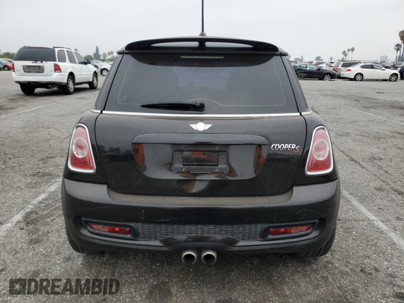 2012 MINI Hardtop S with VIN WMWSV3C52CTY17540, listed as a Copart auction lot 64137185 with 115,542 mi miles and Salvage title. Bid and sale history available at DreamBid. Image 6.