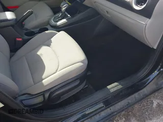 2021 Kia Forte LXS с VIN 3KPF24ADXME355848, выставлен на аукционе IAAI как лот 42248749 с пробегом 52 698 миль миль и . История ставок и продаж доступна на DreamBid. Изображение 5.