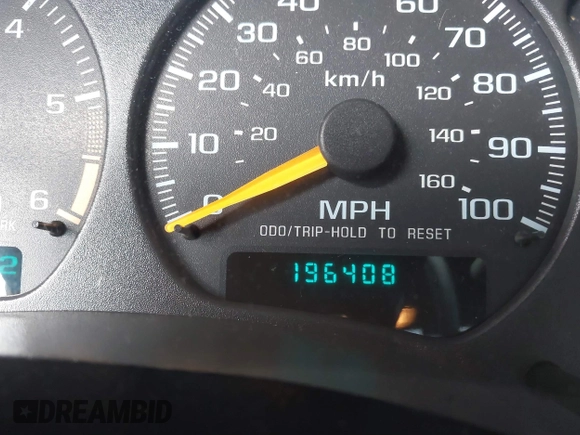 2000 Chevrolet S-10 LS with VIN 1GCCS19WXY8242120, listed as a IAAI auction lot 41675109 with 196,408 mi miles. Bid and sale history available at carsss.com. Image 15.