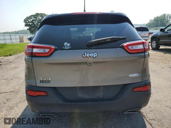 2017 Jeep Cherokee Latitude z VIN 1C4PJMCS0HW606505, wystawiony jako Copart lot #59807475 z przebiegiem 83 035 mil mil oraz Czysty tytuł • Clean title. Historia ofert i sprzedaży dostępna na DreamBid. Obrazek 6.