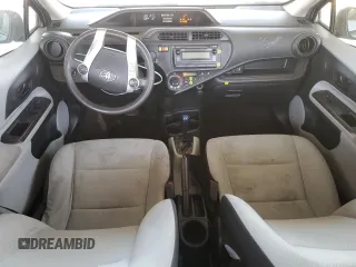2014 Toyota Prius One z VIN JTDKDTB31E1082652, wystawiony jako Copart lot #58743875 z przebiegiem 296 700 mil mil oraz Szkoda całkowita • Salvage title. Historia ofert i sprzedaży dostępna na DreamBid. Obrazek 8.