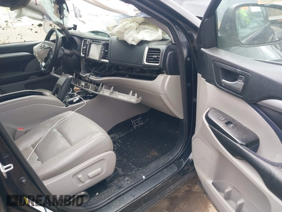 2017 Toyota Highlander XLE with VIN 5TDJZRFH3HS442906, listed as a IAAI auction lot 41840222 with 141,825 mi miles and . Bid and sale history available at DreamBid. Image 5.