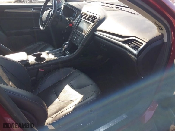 2016 Ford Fusion Energi Titanium with VIN 3FA6P0SU3GR288182, listed as a IAAI auction lot 41417958 with 290,980 mi miles. Bid and sale history available at carsss.com. Image 5.