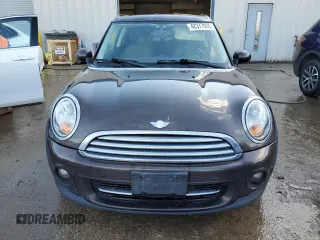 2012 MINI Clubman z VIN WMWZF3C53CT189354, wystawiony jako Copart lot #42377095 z przebiegiem 134 545 mil mil oraz Szkoda całkowita • Salvage title. Historia ofert i sprzedaży dostępna na DreamBid. Obrazek 5.