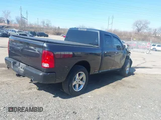 2014 Ram 1500 Express z VIN 1C6RR7FT8ES177941, wystawiony jako IAAI lot #41752264 z przebiegiem 144 400 mil mil oraz . Historia ofert i sprzedaży dostępna na DreamBid. Obrazek 4.