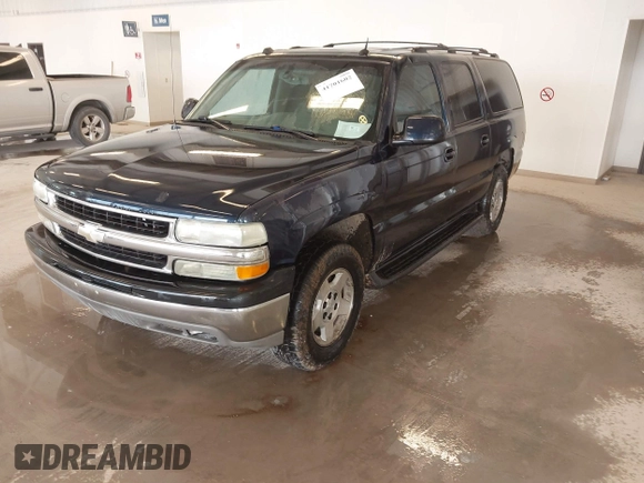 2004 Chevrolet Suburban LT with VIN 3GNEC16T34G322967, listed as a IAAI auction lot 41701602 with 157,768 mi miles. Bid and sale history available at carsss.com. Image 2.