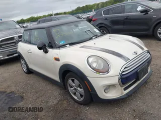 2014 MINI Hardtop with VIN WMWXM5C56ET936943, listed as a IAAI auction lot 42326780 with Not provided miles and . Bid and sale history available at DreamBid. Image 1.