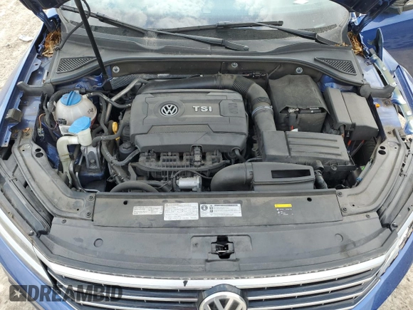 2017 Volkswagen Passat SE z VIN 1VWBT7A34HC005632, wystawiony jako Copart lot #54880335 z przebiegiem 67 425 mil mil oraz Szkoda całkowita • Salvage title. Historia ofert i sprzedaży dostępna na DreamBid. Obrazek 11.
