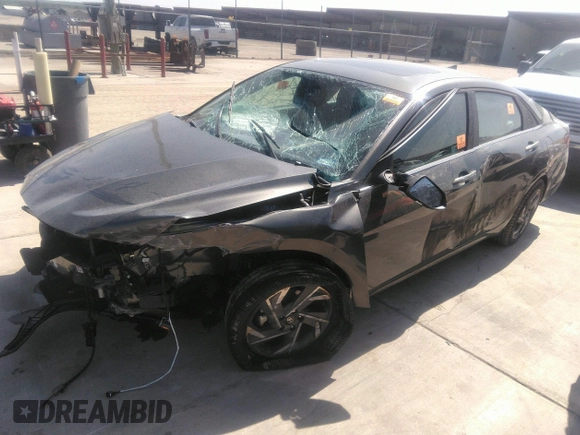 2024 Hyundai Elantra Limited with VIN KMHLP4DG4RU818145, listed as a IAAI auction lot 41881179 with 3,128 mi miles and . Bid and sale history available at DreamBid. Image 2.