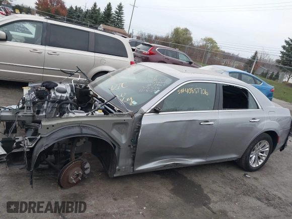 2016 Chrysler 300 with VIN 2C3CCAEGXGH322526, listed as a IAAI auction lot 40857706 with 40,879 mi miles. Bid and sale history available at carsss.com. Image 13.