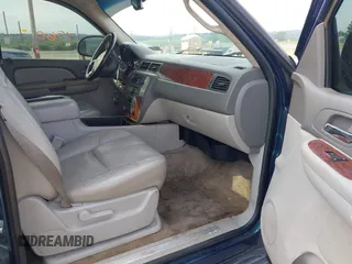 2007 Chevrolet Avalanche LS with VIN 3GNEC12007G143916, listed as a IAAI auction lot 42871760 with 194,087 mi miles and . Bid and sale history available at DreamBid. Image 5.