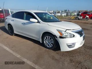 2015 Nissan Altima S with VIN 1N4AL3AP6FC413319, listed as a IAAI auction lot 42105139 with 100,356 mi miles and . Bid and sale history available at DreamBid. Image 1.
