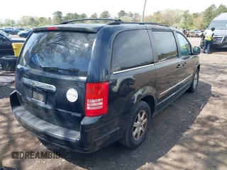 2010 Chrysler Town & Country Touring with VIN 2A4RR5D12AR359509, listed as a IAAI auction lot 42178261 with 160,707 mi miles and . Bid and sale history available at DreamBid. Image 4.
