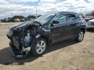 2019 Jeep Compass Latitude with VIN 3C4NJDBB5KT767907, listed as a Copart auction lot 53292015 with 116,072 mi miles and Clean Title. Bid and sale history available at carsss.com. Image 1.