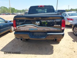 2012 Ram 1500 Sport с VIN 1C6RD7MT6CS283822, выставлен на аукционе IAAI как лот 42031055 с пробегом Не указан миль и . История ставок и продаж доступна на DreamBid. Изображение 17.