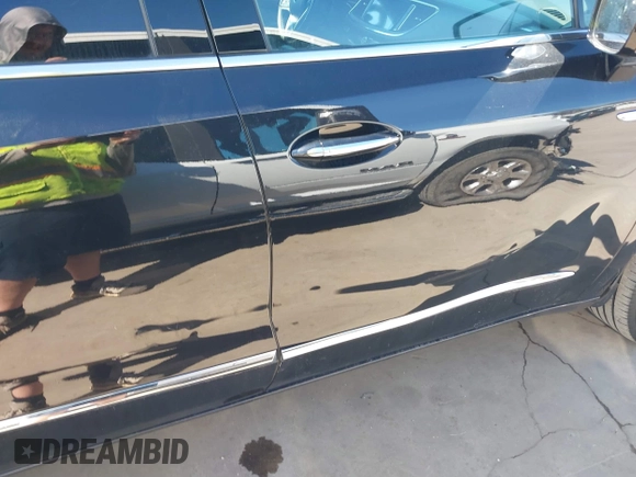 2024 Buick Enclave Premium with VIN 5GAERCKW5RJ116463, listed as a IAAI auction lot 41663915 with 36,356 mi miles and . Bid and sale history available at DreamBid. Image 19.
