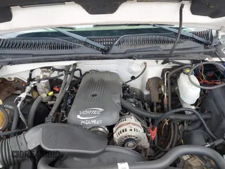 2005 Chevrolet Silverado 3500 z VIN 1GCHK39U75E196856, wystawiony jako IAAI lot #42270278 z przebiegiem Nie podano mil oraz . Historia ofert i sprzedaży dostępna na DreamBid. Obrazek 10.