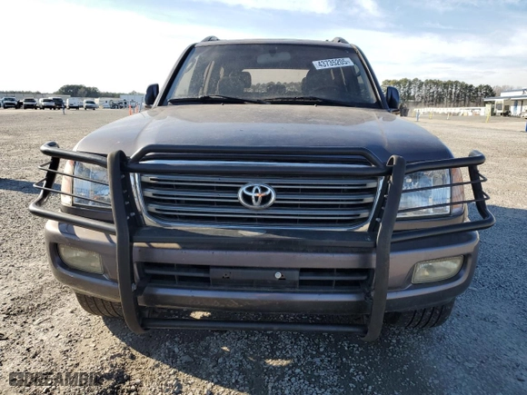 2003 Toyota Land Cruiser with VIN JTEHT05J832042982, listed as a Copart auction lot 43735205 with 177,938 mi miles and Clean Title. Bid and sale history available at carsss.com. Image 5.