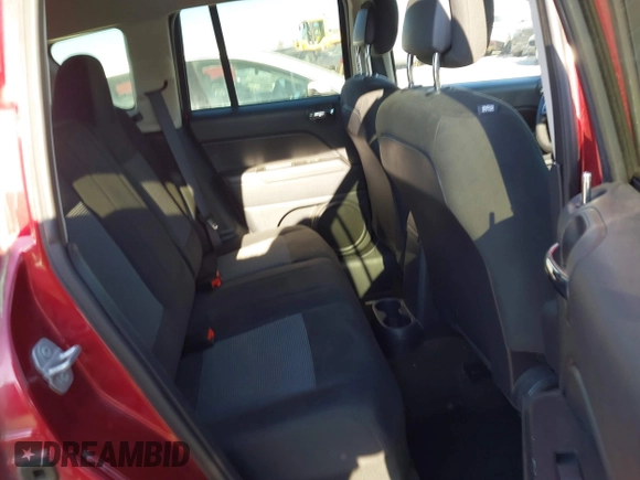 2016 Jeep Compass 75th Anniversary with VIN 1C4NJCBBXGD732464, listed as a IAAI auction lot 41832967 with 108,694 mi miles. Bid and sale history available at carsss.com. Image 8.
