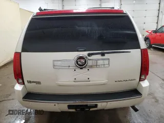 2009 Cadillac Escalade z VIN 1GYFK43599R215849, wystawiony jako Copart lot #51853845 z przebiegiem Nie podano mil oraz Czysty tytuł • Clean title. Historia ofert i sprzedaży dostępna na DreamBid. Obrazek 6.