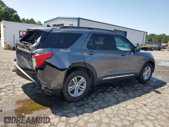 2022 Ford Explorer XLT z VIN 1FMSK7DH5NGA05779, wystawiony jako Copart lot #54621085 z przebiegiem 25 617 mil mil oraz Szkoda całkowita • Salvage title. Historia ofert i sprzedaży dostępna na DreamBid. Obrazek 3.
