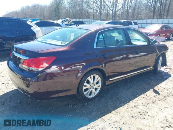 2012 Toyota Avalon z VIN 4T1BK3DB2CU458020, wystawiony jako IAAI lot #41707811 z przebiegiem 91 999 mil mil oraz . Historia ofert i sprzedaży dostępna na DreamBid. Obrazek 4.