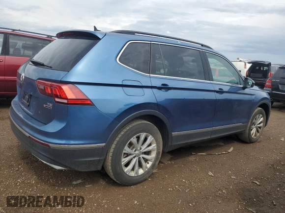 2018 Volkswagen Tiguan SEL z VIN 3VV2B7AX4JM076635, wystawiony jako Copart lot #54713815 z przebiegiem 162 692 mil mil oraz Szkoda całkowita • Salvage title. Historia ofert i sprzedaży dostępna na DreamBid. Obrazek 3.