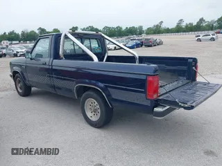 1990 Ford Ranger XLT z VIN 1FTCR10X1LPB26207, wystawiony jako IAAI lot #42306083 z przebiegiem 39 173 mil mil oraz . Historia ofert i sprzedaży dostępna na DreamBid. Obrazek 3.