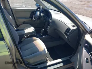 2006 Hyundai Elantra GLS z VIN KMHDN46D86U371439, wystawiony jako IAAI lot #41854932 z przebiegiem 147 933 mil mil oraz . Historia ofert i sprzedaży dostępna na DreamBid. Obrazek 5.