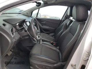 2022 Chevrolet Trax LT with VIN KL7CJPSM0NB556787, listed as a Copart auction lot 44207695 with 17,751 mi miles and Salvage Title. Bid and sale history available at DreamBid. Image 7.