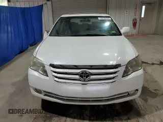 2006 Toyota Avalon XL with VIN 4T1BK36B96U099413, listed as a Copart auction lot 55239935 with 186,719 mi miles and Clean Title. Bid and sale history available at DreamBid. Image 5.