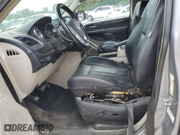2014 Chrysler Town & Country Touring with VIN 2C4RC1BG0ER382137, listed as a Copart auction lot 55882215 with 197,443 mi miles and Clean Title. Bid and sale history available at DreamBid. Image 7.