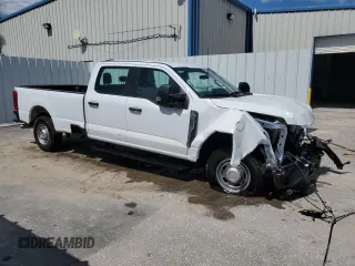 2024 Ford F-250 XL with VIN 1FT7W2AA2RED06780, listed as a Copart auction lot 69590304 with 489 mi miles and Clean title. Bid and sale history available at DreamBid. Image 4.