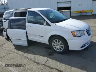 2016 Chrysler Town & Country Touring with VIN 2C4RC1BG0GR173581, listed as a Copart auction lot 51011515 with 111,858 mi miles and Salvage Title. Bid and sale history available at carsss.com. Image 4.