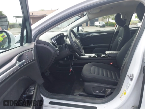 2016 Ford Fusion SE Hybrid with VIN 3FA6P0LU7GR397310, listed as a IAAI auction lot 42075891 with 124,879 mi miles. Bid and sale history available at carsss.com. Image 5.