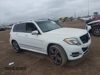 2015 Mercedes-Benz GLK 350 with VIN WDCGG5HB0FG348789, listed as a IAAI auction lot 41886109 with 141,079 mi miles and . Bid and sale history available at DreamBid. Image 12.