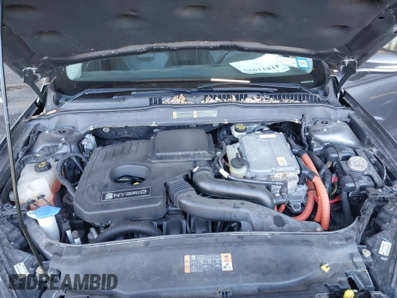 2013 Ford Fusion Titanium Hybrid with VIN 3FA6P0RU0DR277092, listed as a IAAI auction lot 41811079 with 123,071 mi miles. Bid and sale history available at carsss.com. Image 10.