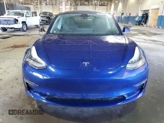 2019 Tesla Model 3 Long Range with VIN 5YJ3E1EB5KF452772, listed as a Copart auction lot 49033245 with 61,753 mi miles and Clean Title. Bid and sale history available at DreamBid. Image 5.