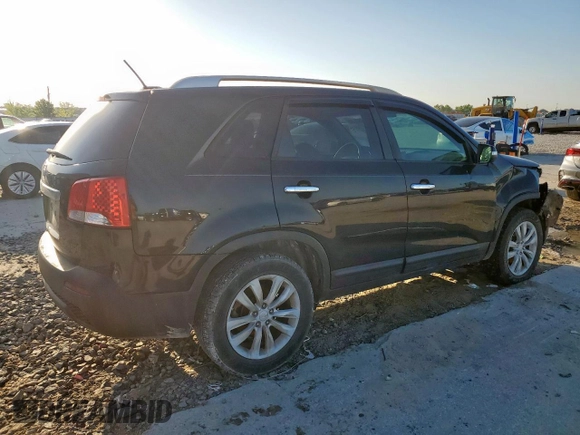2011 Kia Sorento LX with VIN 5XYKT4A29BG069340, listed as a Copart auction lot 51992335 with 211,394 mi miles and Salvage Title. Bid and sale history available at carsss.com. Image 3.