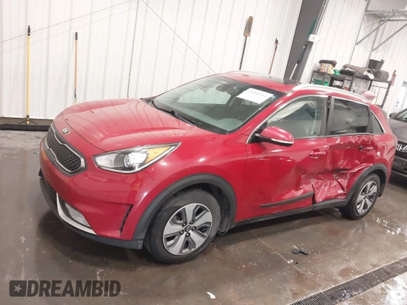 2017 Kia Niro Touring Launch Edition with VIN KNDCC3LC6H5102042, listed as a IAAI auction lot 41666561 with 191,584 mi miles. Bid and sale history available at carsss.com. Image 14.